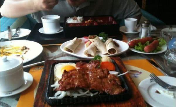 西餐桌上巧克力粉的优雅享用指南 避免用餐礼仪的小尴尬